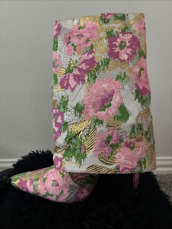 Azalea Wang Shoes - Azalea Wang Pink Floral Crystal-Embellished Pointed-Heel Boot